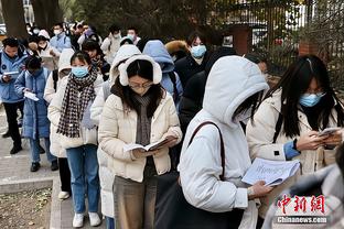 韩国公布亚洲杯赛前热身赛海报：比赛明晚9:00进行，孙兴慜出镜